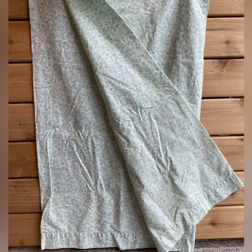 Threshold Green and White Botanical Floral Bed pillow case set